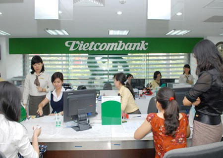 Vietcombank suýt rơi vào nhóm ngân hàng phải bán nợ xấu cho VAMC