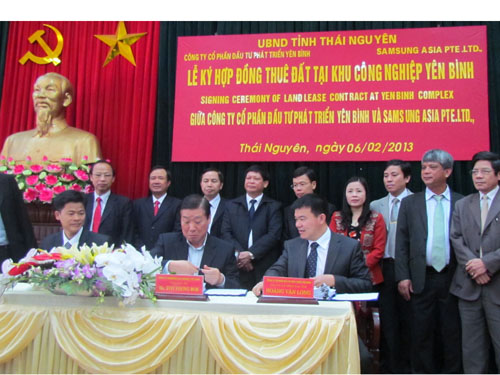 Lễ ký hợp đồng thuê đất tại KCN Yên Bình của Tập đoàn Samsung