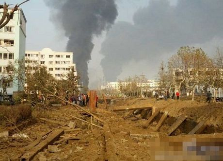 35 người chết vì nổ đường ống dẫn dầu tại Trung Quốc