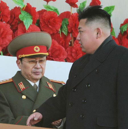 Chú của ông Kim Jong-un bị sa thải: Tình báo Hàn Quốc suy diễn?
