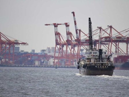 Thâm hụt thương mại Nhật Bản tháng 11 lên kỷ lục