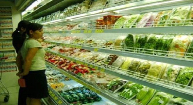 Một loạt siêu thị bán ‘rau an toàn’ không rõ nguồn gốc