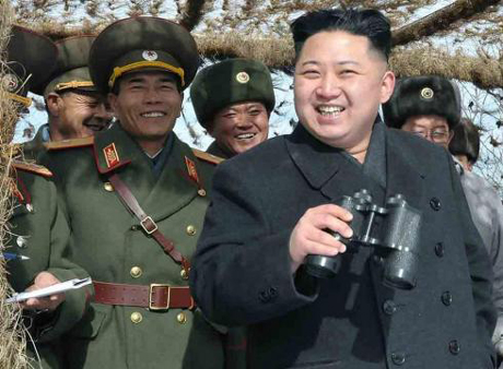 Ông Kim Jong-un trong một chuyến thị sát.