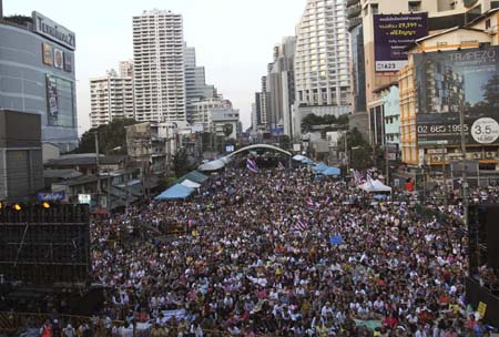 Phe biểu tình dọa bắt giữ thủ tướng Thái Lan