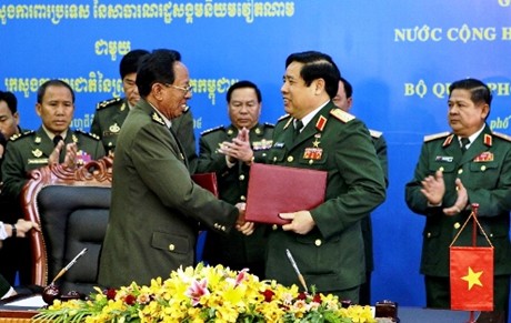 Việt Nam-Campuchia đưa hợp tác quốc phòng vào chiều sâu