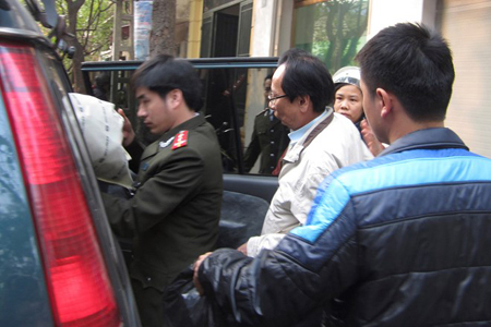 Nguyên Giám đốc cồn rượu Hà Nội bị bắt về tội danh tham nhũng