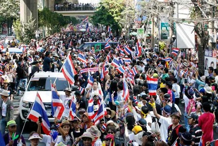 Chính phủ Thái Lan đang nỗ lực đối phó các cuộc biểu tình