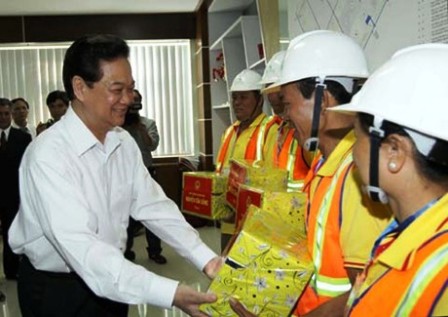 Thủ tướng Nguyễn Tấn Dũng hoan nghênh kiều bào về nước đầu tư