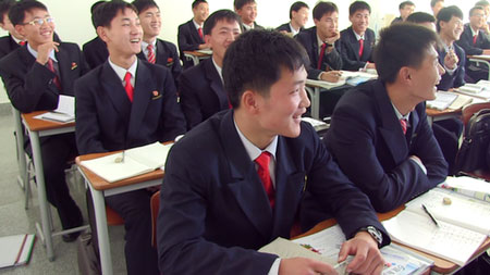 Bên trong một lớp học của trường Tây học tại Bình  Nhưỡng