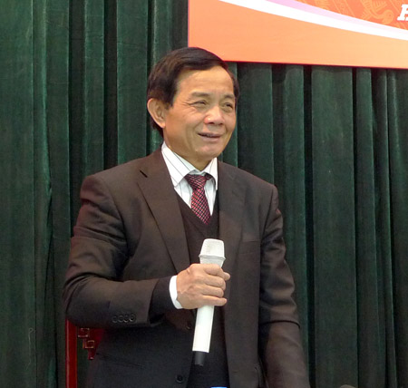 Phó Chủ nhiệm UB Kinh tế Mai Xuân Hùng trong buổi họp báo sáng nay của KTNN
