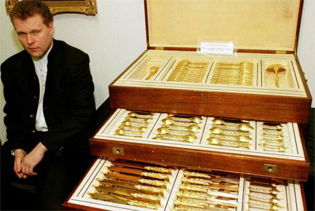 Tổng nhu cầu vàng năm 2013: 73,3 tấn
