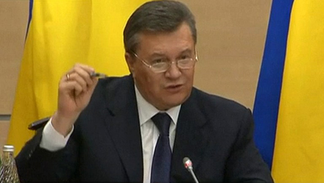 Ông Yanukovych lần đầu xuất hiện sau khi bị lật đổ, tuyên bố sẽ trả đũa