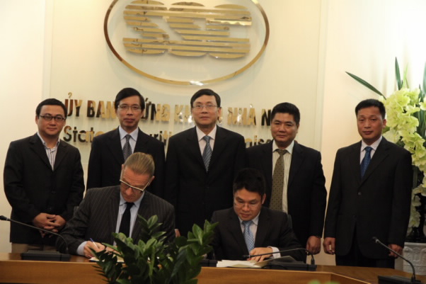 Ủy ban chứng khoán ký hợp tác với quỹ ngoại lớn thứ 2 Việt Nam
