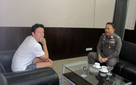 Maraldi tại cơ quan cảnh sát Thái Lan