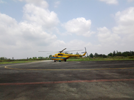 Trực thăng Mig 171 chuẩn bị xuất phát từ sân bay Cà Mau (Ảnh: Huỳnh Hải)
