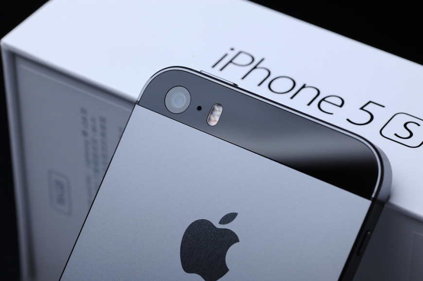 iPhone 5S, iPhone 5C giảm giá sốc