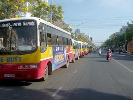 Tiền Giang: Gần chục xe buýt 