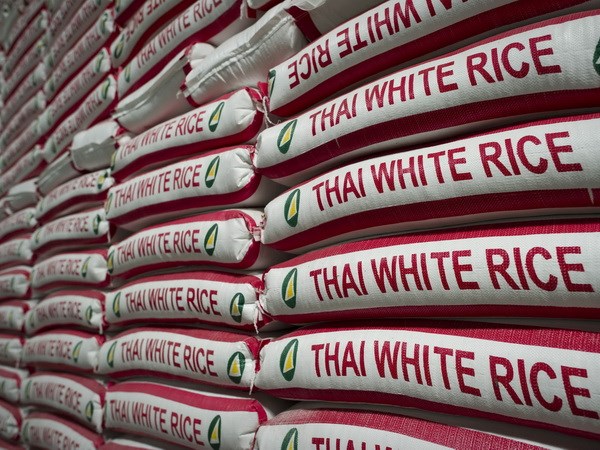 Thái Lan lo Việt Nam giảm giá gạo để bán cho Philippines