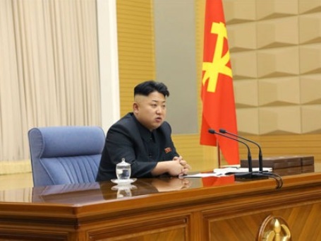 Sinh viên Triều Tiên buộc phải cắt tóc giống Kim Jong Un