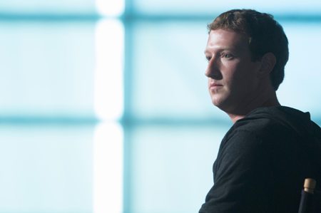 Giàu thứ 22 thế giới, ông chủ Facebook nhận lương 1 USD/năm