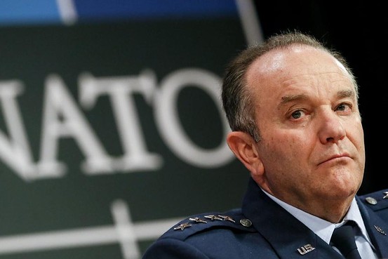NATO lo ngại Nga “ra đòn chớp nhoáng” với Ukraine