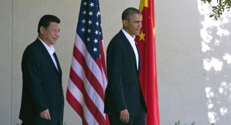 Chủ tịch Trung Quốc Tập Cận Bình (trái) và Tổng thống Mỹ Obama