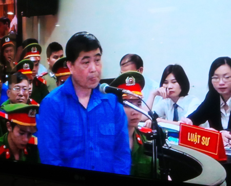Bị cáo Trần Hải Sơn khẳng định lại lời khai về việc được Dũng chỉ đạo ăn chia tiền