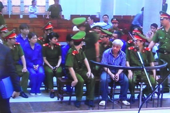 Vụ án “bầu” Kiên: Có thể xét xử vắng mặt bị cáo Trần Xuân Giá
