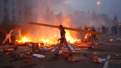 Nga: “Lố bịch” khi bầu cử Tổng thống Ukraine trong bạo lực