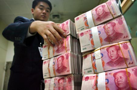 Quan to Trung Quốc bị bắt với “núi” tiền mặt 16 triệu USD