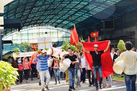 Công nhân biểu tình tại Công ty PouYuen (Bình Tân)