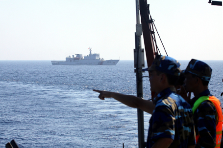 Nhất quyết đuổi giàn khoan, tàu Trung Quốc ra khỏi vùng biển Việt Nam