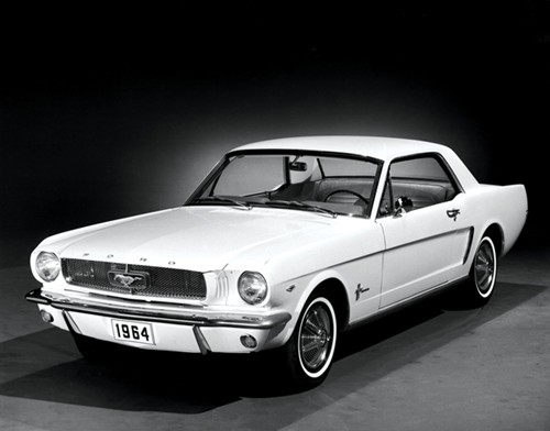 Ford Mustang - 50 năm một huyền thoại