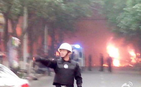 Trung Quốc: Thủ phủ Tân Cương rung chuyển vì nhiều tiếng nổ lớn