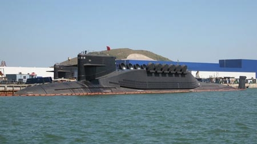 Một chiêc tàu ngầm loại 094 lớp Jin (Ảnh