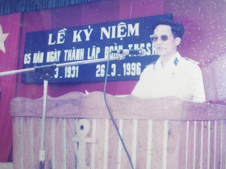 Ông Bạ thời kỳ làm Chủ
tịch HĐND huyện Trường Sa giai đoạn 1994-1999