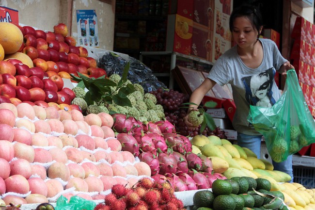 Người tiêu dùng rất khó nhận biết hoa quả có nguồn gốc Trung Quốc.