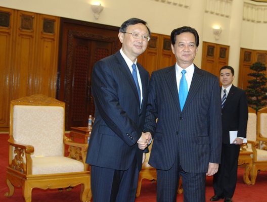 Thủ tướng Nguyễn Tấn Dũng: Cần kiểm soát tình hình, không để xảy ra xung đột Biển Đông