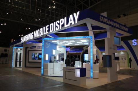 Samsung tiếp tục đầu tư vào Việt Nam trong lĩnh vực sản xuất thiết bị điện thoại di động.