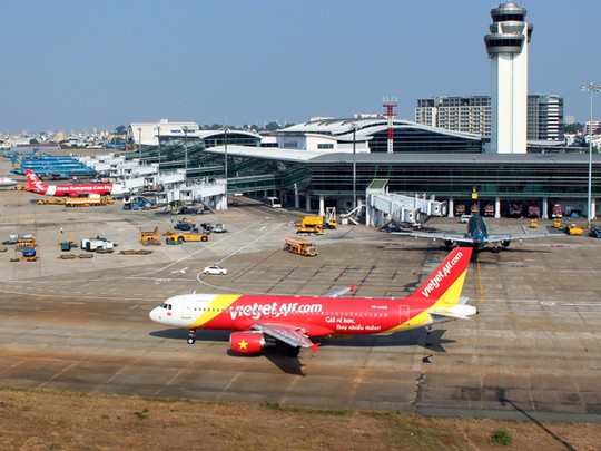 Máy bay VietJet Airlines trên sân đỗ Sân bay quốc tế Nội Bài