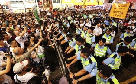Hồng Kông: “Biển” người phản đối Trung Quốc chiếm phố trung tâm