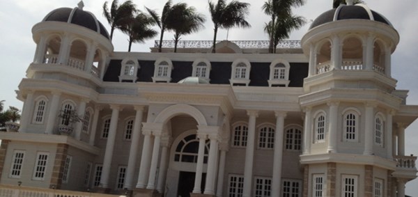 “Đại án” tại Công ty Phương Nam và các ngân hàng có liên quan chưa kết thúc nhưng lâu đài của ông Khuân đã được dịch chuyển chủ sở hữu và đang là nhà hàng khách sạn. 