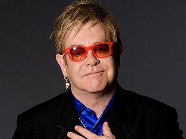 Danh ca Elton John bất ngờ tuyên bố giã từ sự nghiệp ca hát