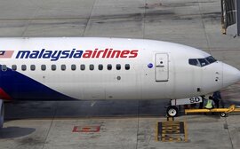 Vực thẳm đợi Malaysia Airlines sau vụ MH17
