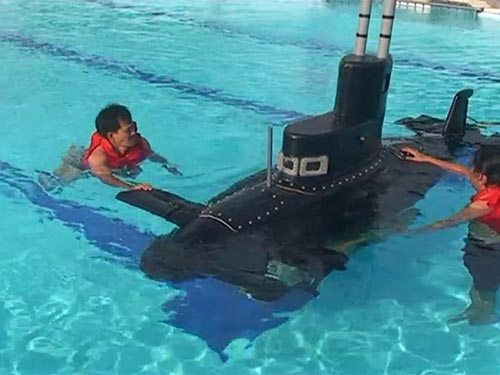 Tàu ngầm Việt Nam xuất ngoại