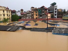 Lụt kinh hoàng tại TP Lạng Sơn sau bão Thần Sấm