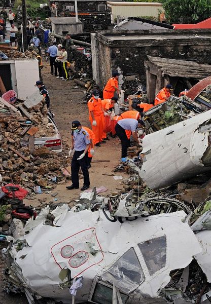 Hiện trường vụ tai nạn máy bay tại quần đảo Bành Hồ của Đài Loan.