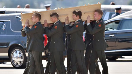Hà Lan đón 40 nạn nhân đầu tiên trong vụ rơi máy bay MH17