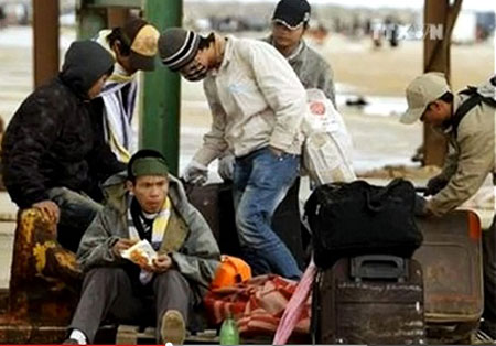 Lao động Việt Nam tại Libya chờ về nước (ảnh: TTXVN)