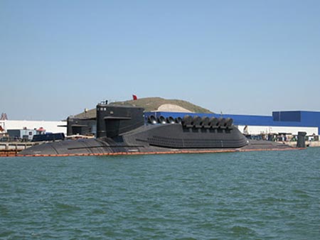 Tàu ngầm Type 094 có khả năng mang tên lửa đạn đạo của Trung Quốc.